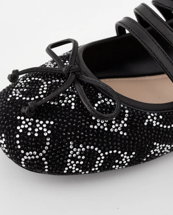 EX-25.02.03-packshoty 219.jpg