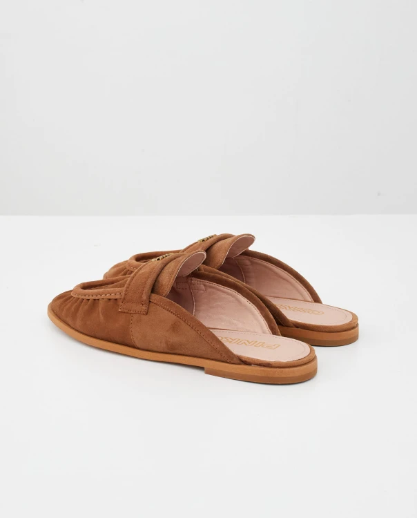 EX-25.02.03-packshoty 230.jpg