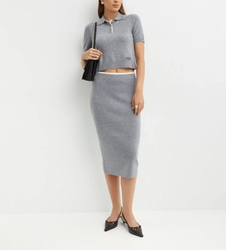 768_1024_damska-szara-welniana-sukienka-z-golfem-pinko-2-kopia.jpg