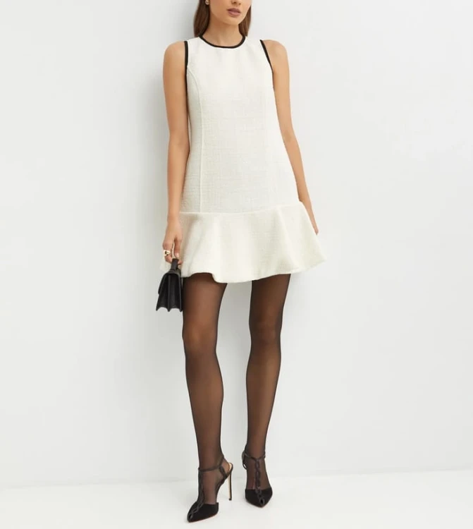 768_1024_damska-granatowa-tweedowa-sukienka-pinko-2-kopia 18.01.38.jpg